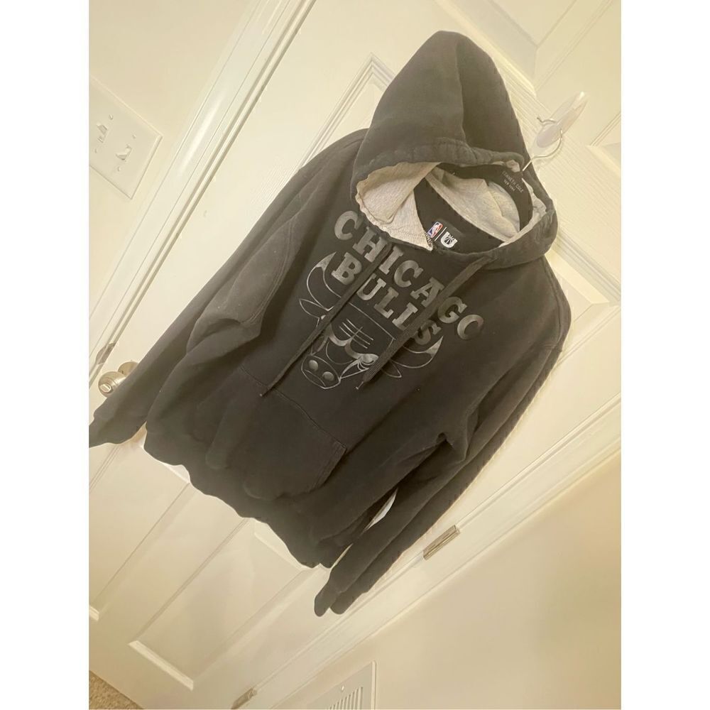 NBA Chicago Bulls X Large black hoodie